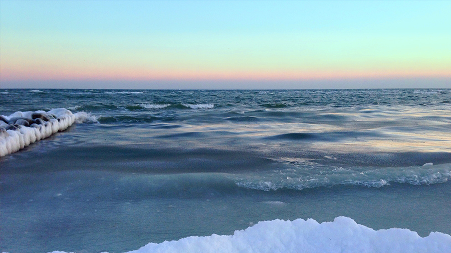 Grömitz - vereiste Ostsee